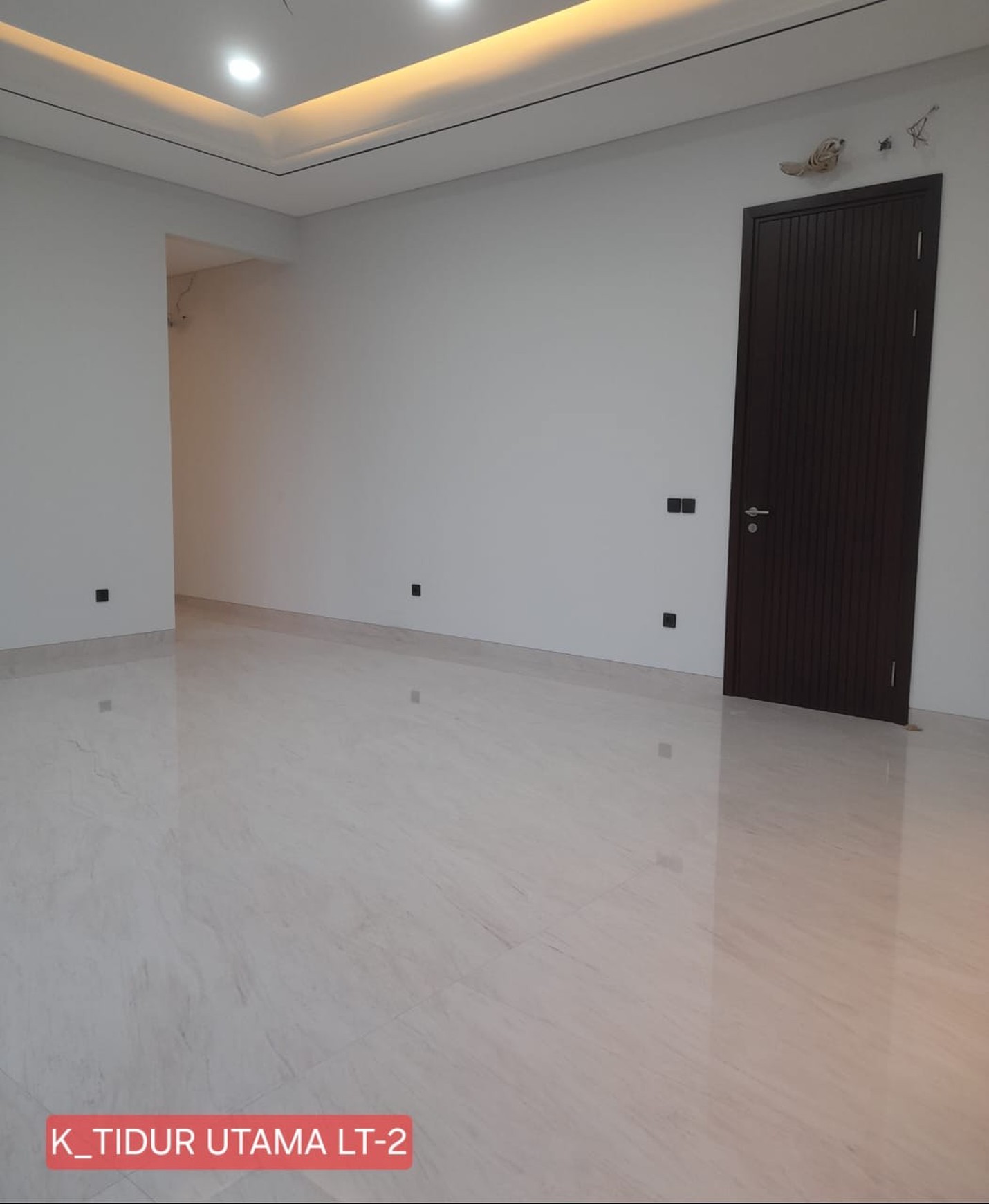 Dijual Rumah Baru Newton Hill Citraland Surabaya dekat Graha Family, Pakuwon Indah, Bukit Darmo Golf