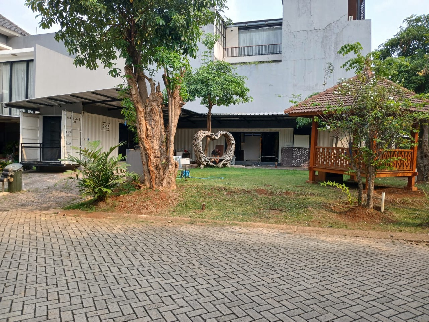 Kavling siap bangun,hoek di Bintaro Jaya 7