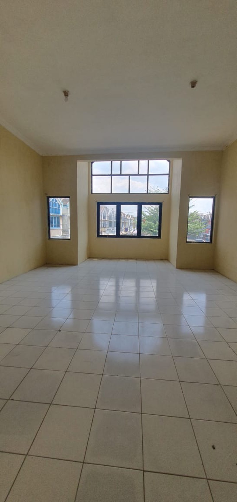 Ruko 2 Lantai Lokasi di Kawasan Bisnis Kota Magelang 