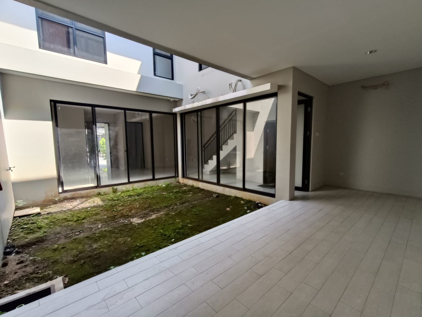 Dijual Cepat Z Living , Grand Wisata