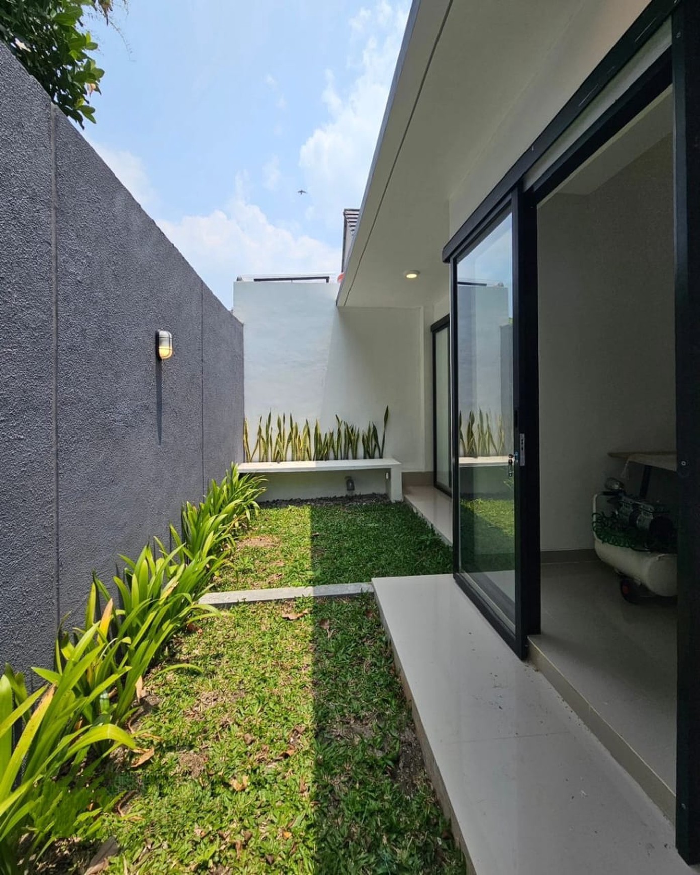 Rumah Minimalis Modern Lokasi Strategis Dekat Kampus UII Ngaglik Sleman 