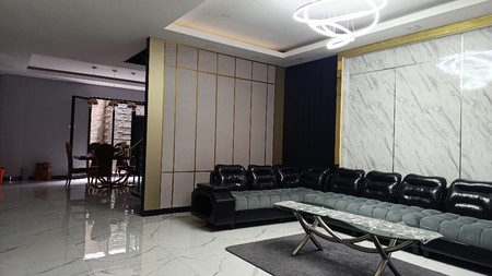 Di Jual Rumah bagus siap huni di Jl Bendi Kebayoran Lama Jakarta Selatan