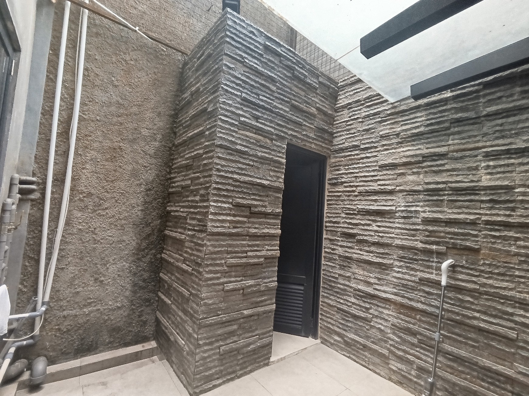 Di Jual Rumah bagus siap huni di Jl Bendi Kebayoran Lama Jakarta Selatan