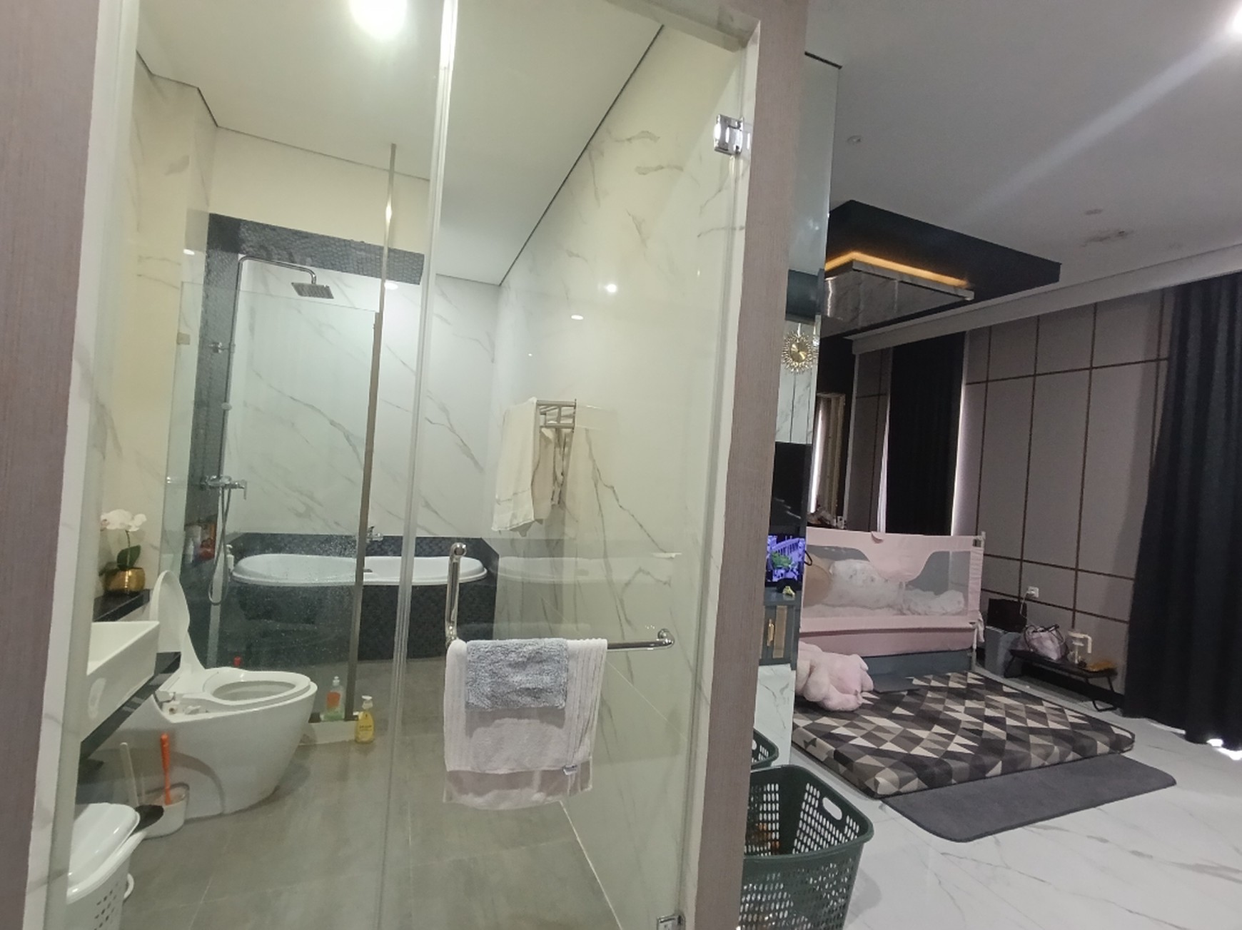 Di Jual Rumah bagus siap huni di Jl Bendi Kebayoran Lama Jakarta Selatan