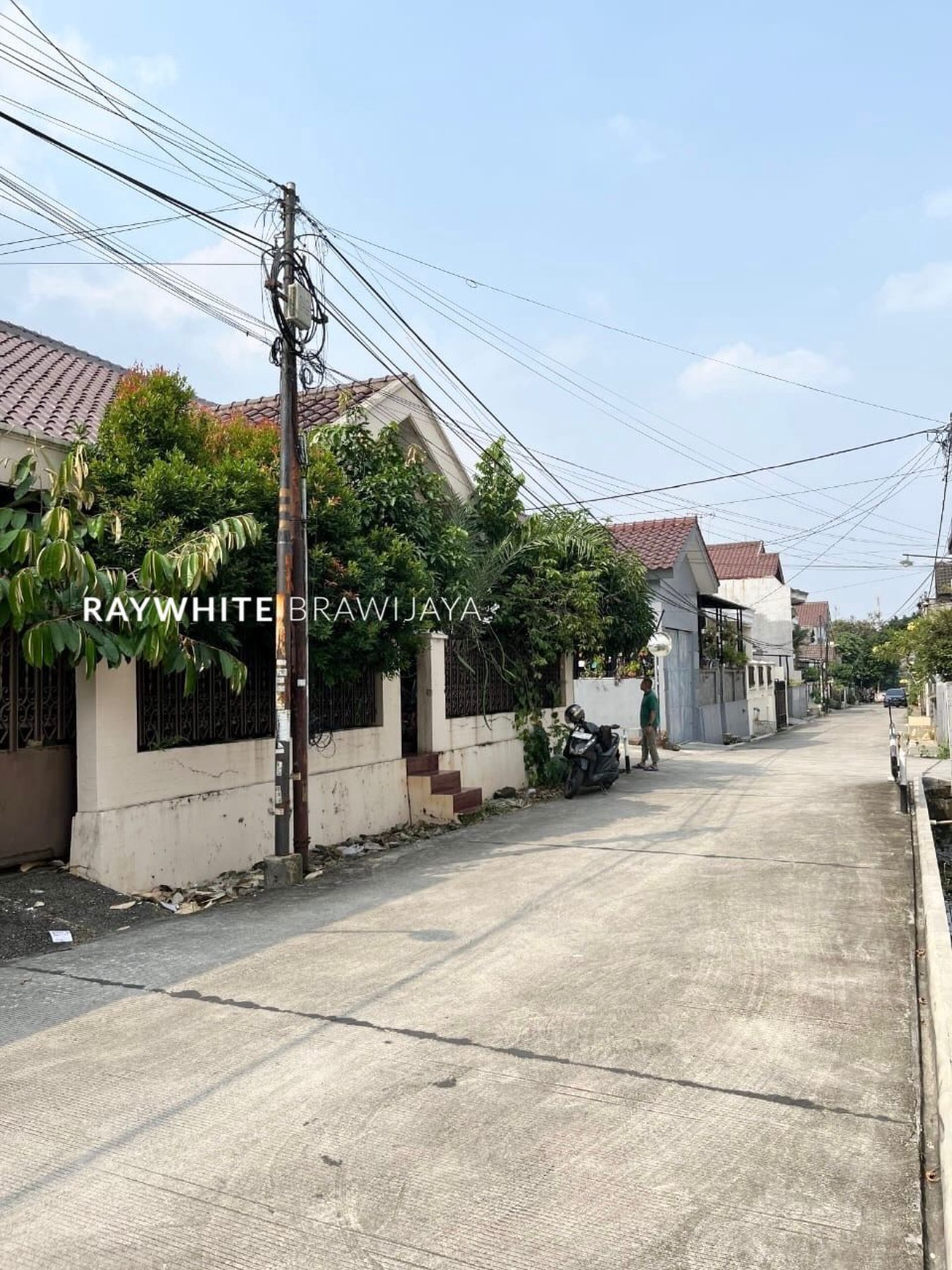 Rumah dalam kompleks Area Cimanggis Depok