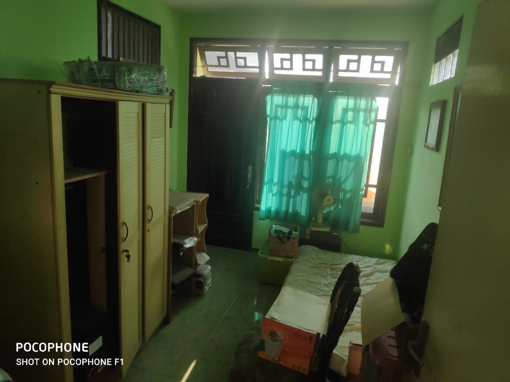 Rumah Minimalis di Semolowaru - 180m, Siap Huni, Nego