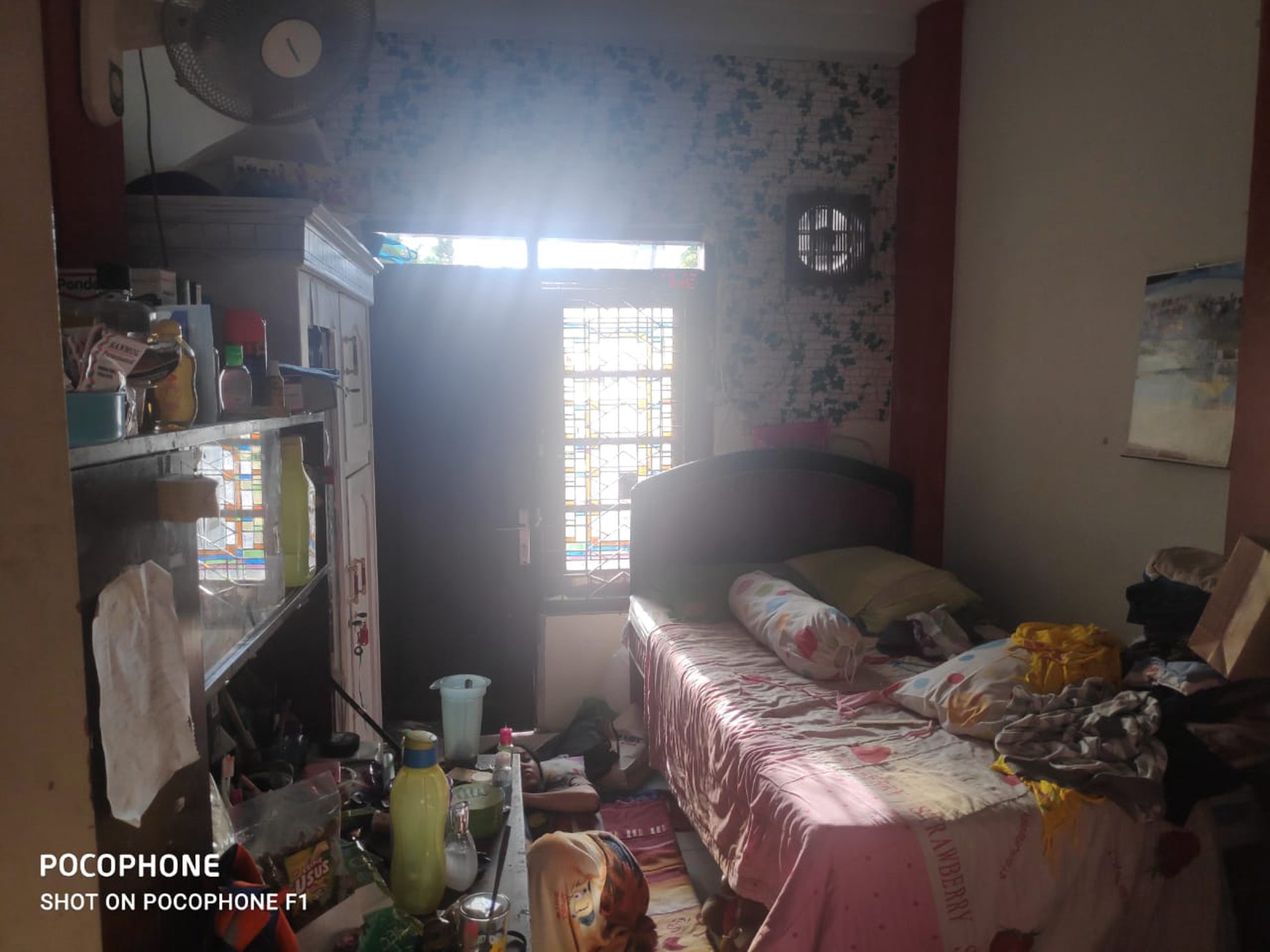 Rumah Minimalis di Semolowaru - 180m, Siap Huni, Nego
