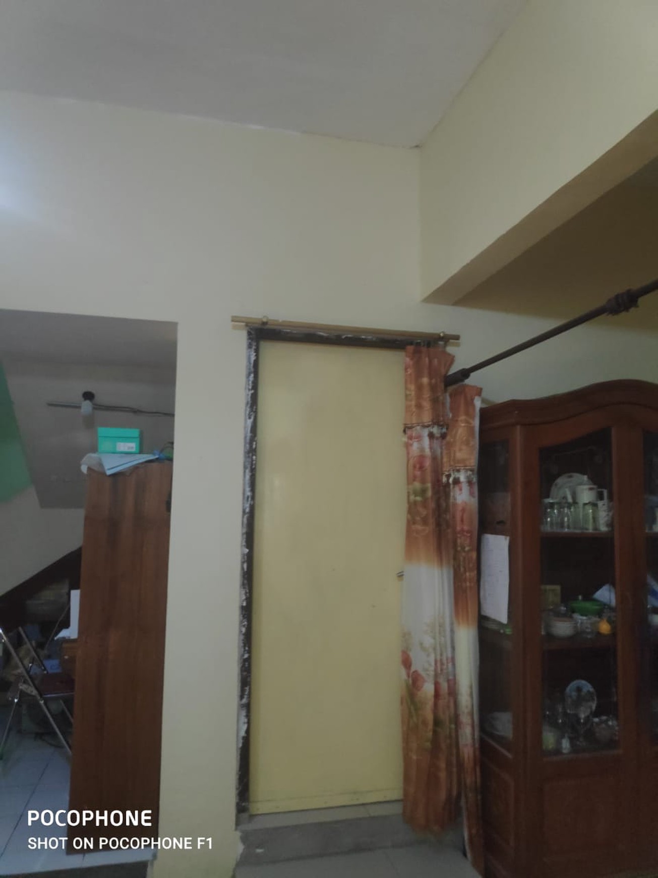 Rumah Minimalis di Semolowaru - 180m, Siap Huni, Nego