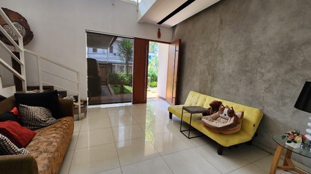 Dijual Rumah Artistik di Setiabudi, Jakarta Selatan