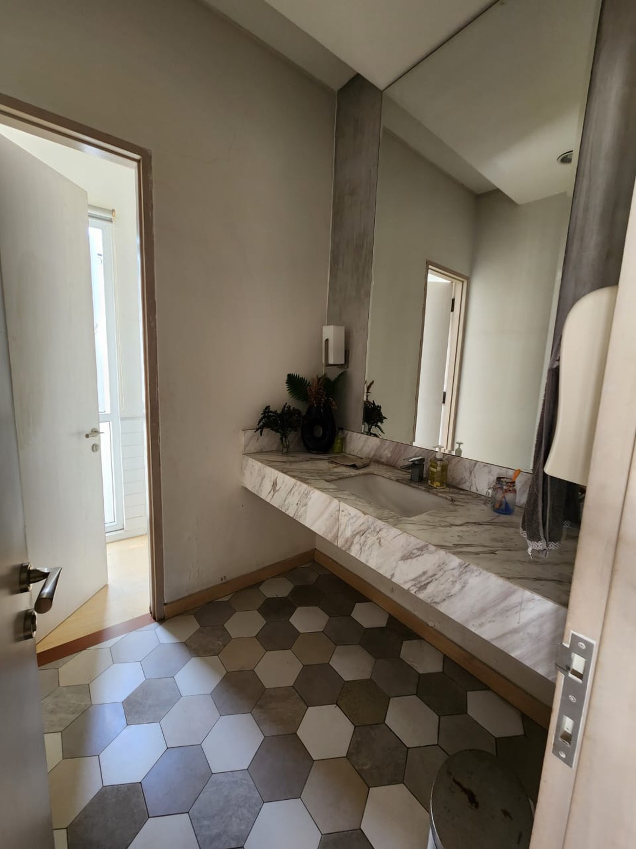 Dijual Rumah Artistik di Setiabudi, Jakarta Selatan