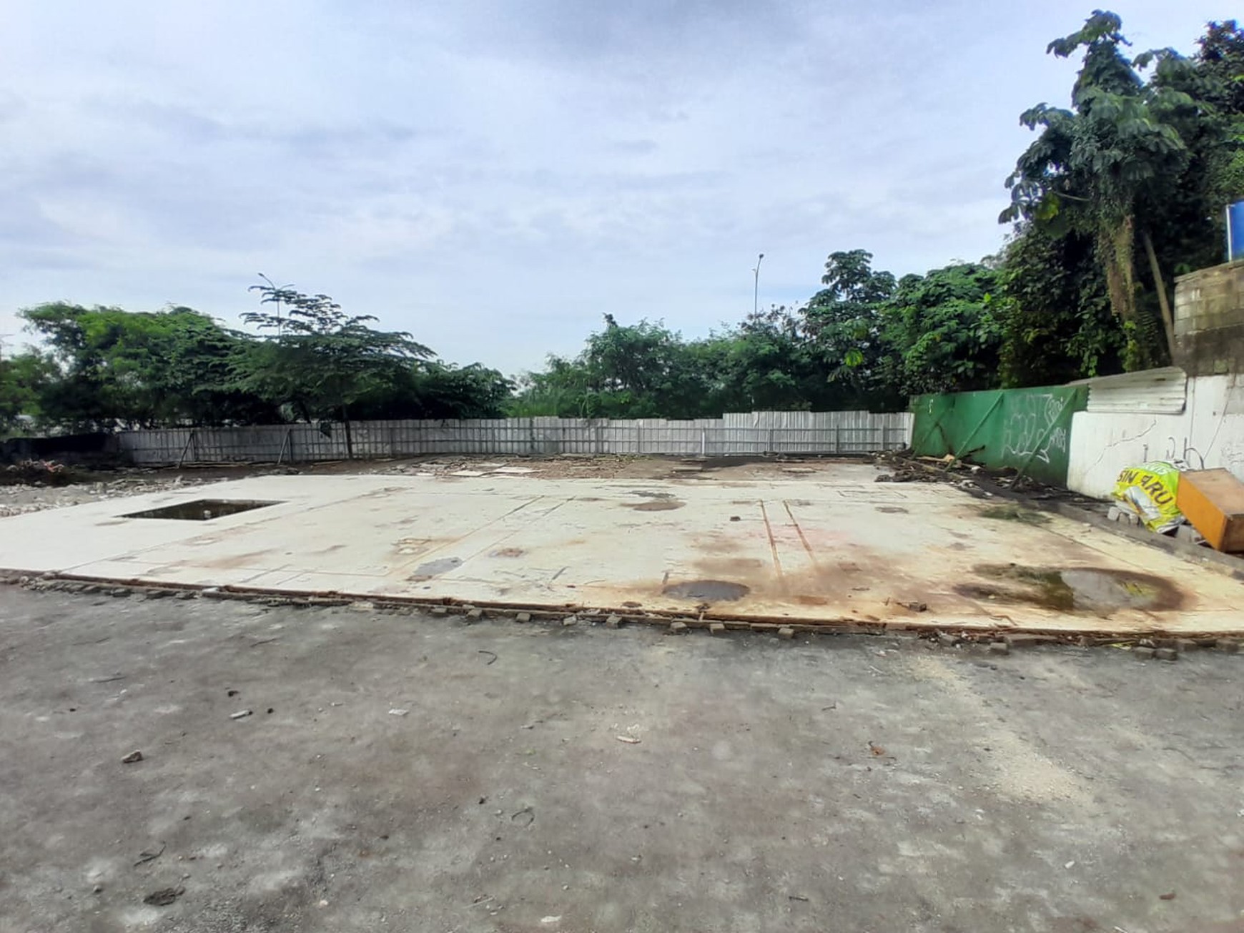 Kesempatan Investasi Tanah Komersial Jalan alternatif Cibubur harga murah di bawah NJOP