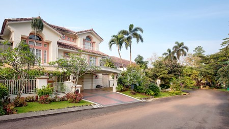 Villa Asri di Mediterania 1 (Sentul) sudah renov dan terawat 