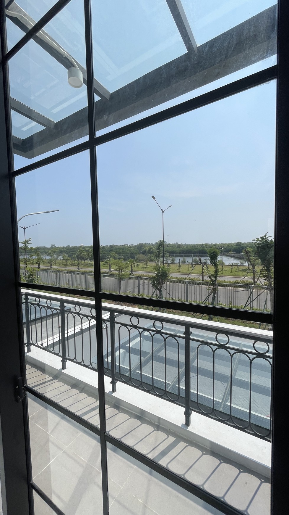 Rumah Cluster Villa Pasir Putih PIK2 - Lokasi Premium, Siap Huni!