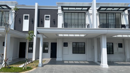 Dijual Cepat Villa Pasir Putih PIK2 - Lokasi Premium, Siap Huni!