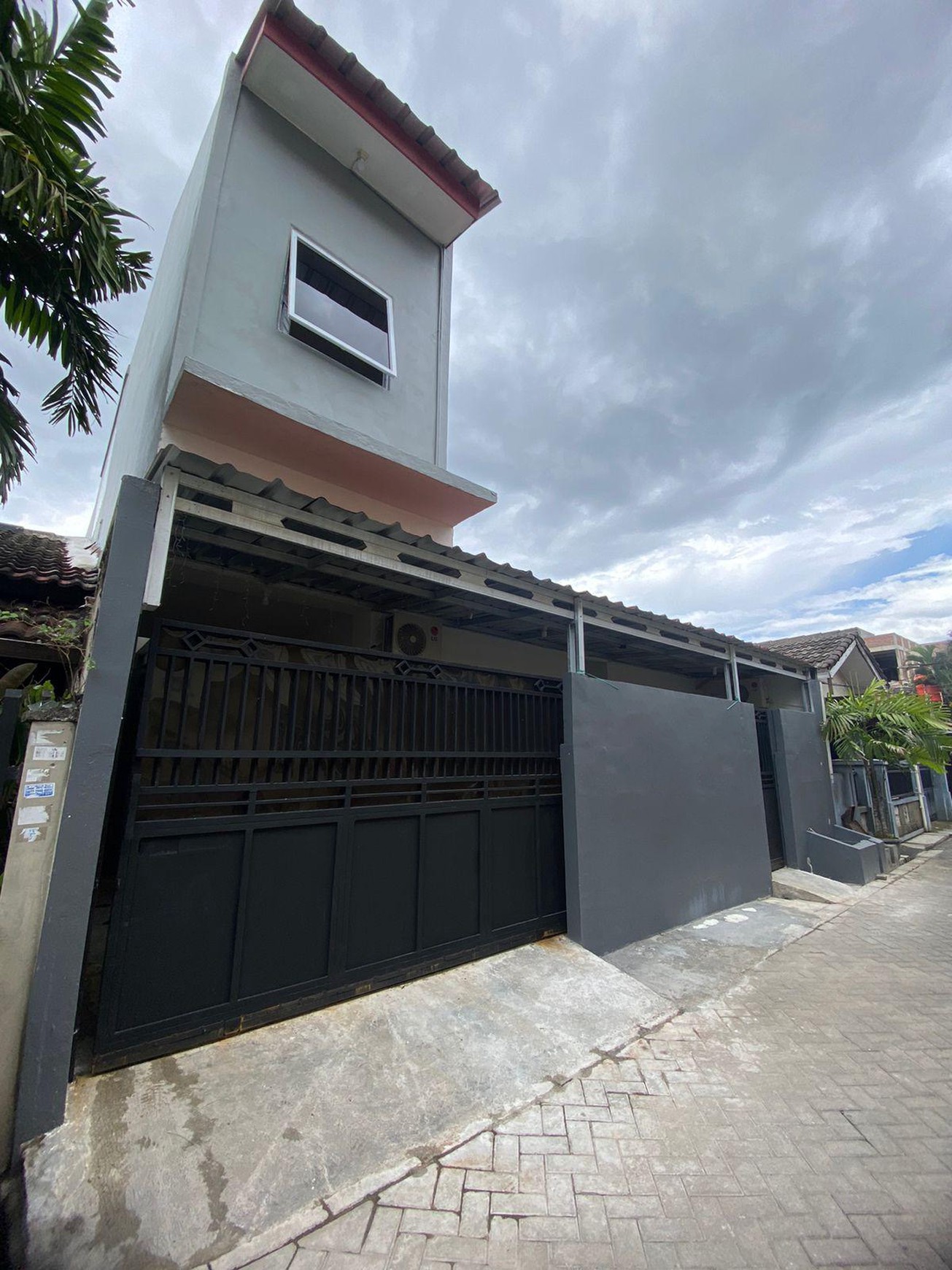 Kosan 11 Pintu Lokasi Strategis dari Akses Jalan @Ciledug