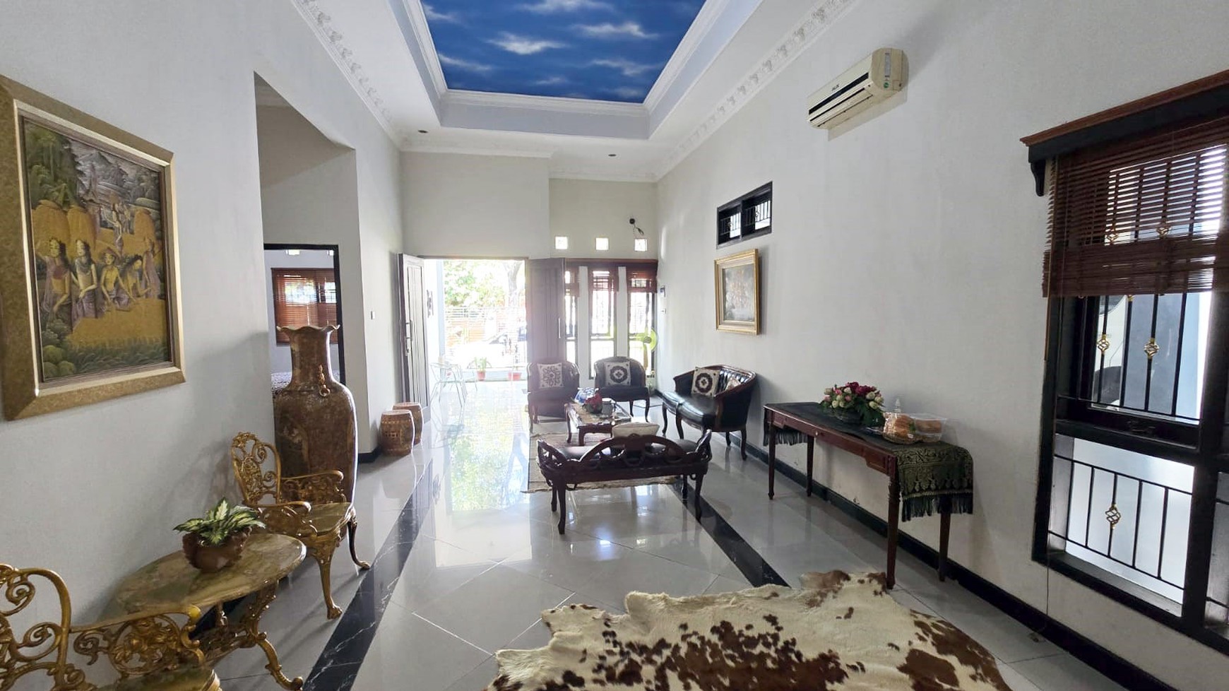 Rumah di Tenggilis Barat / Komplek YKP Kendangsari Surabaya Timur, Semi Furnished, One Gate System, untuk Rumah Tinggal + Kos - Kosan... SIAP HUNI - CT -