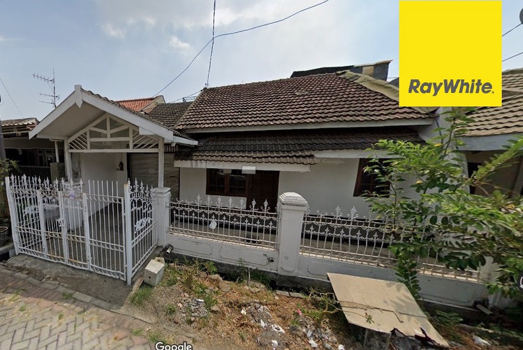 Disewakan Rumah di Nginden Intan Timur Surabaya