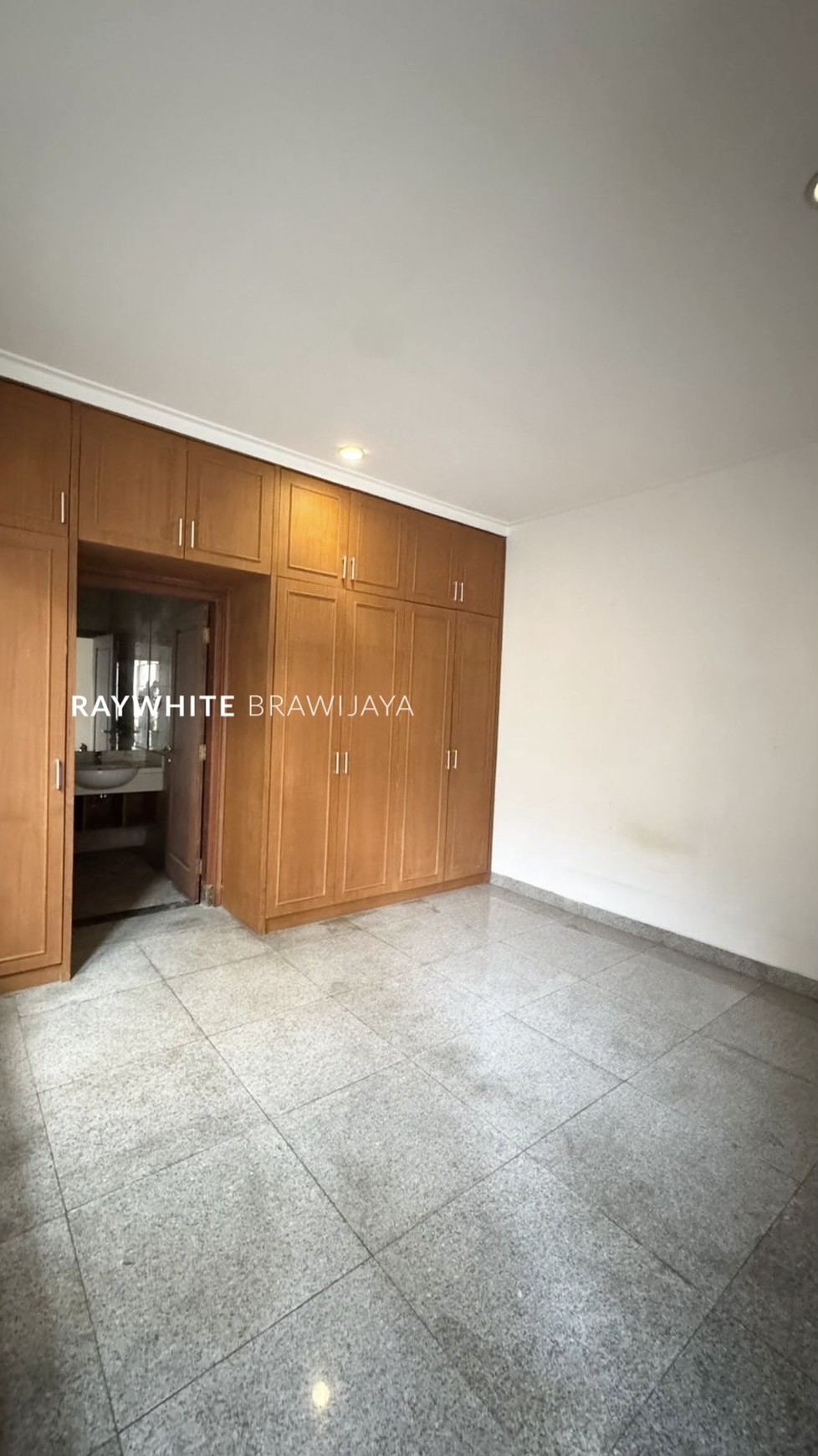 Rumah Hitung Tanah Area Pejaten