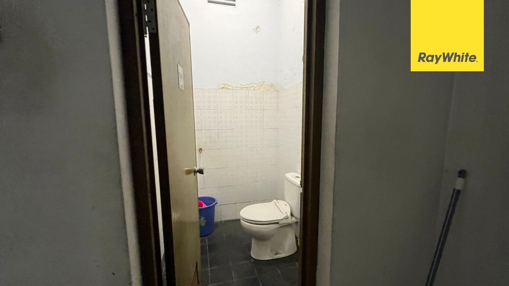 Dijual Murah Rumah Siap Huni JL Cempaka Surabaya Pusat