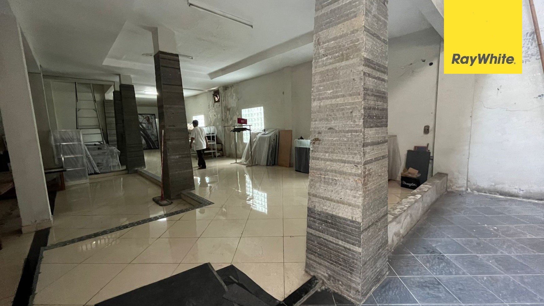Dijual Murah Rumah Siap Huni JL Cempaka Surabaya Pusat