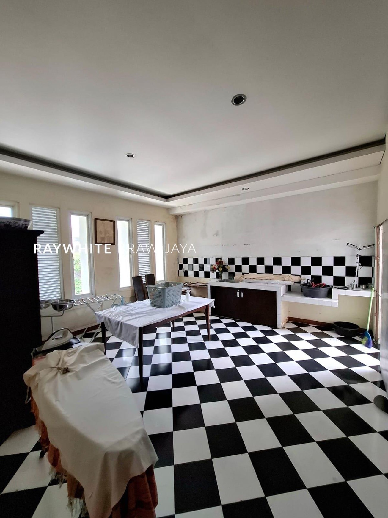 Rumah Classic Siap Huni Area Pondok Indah