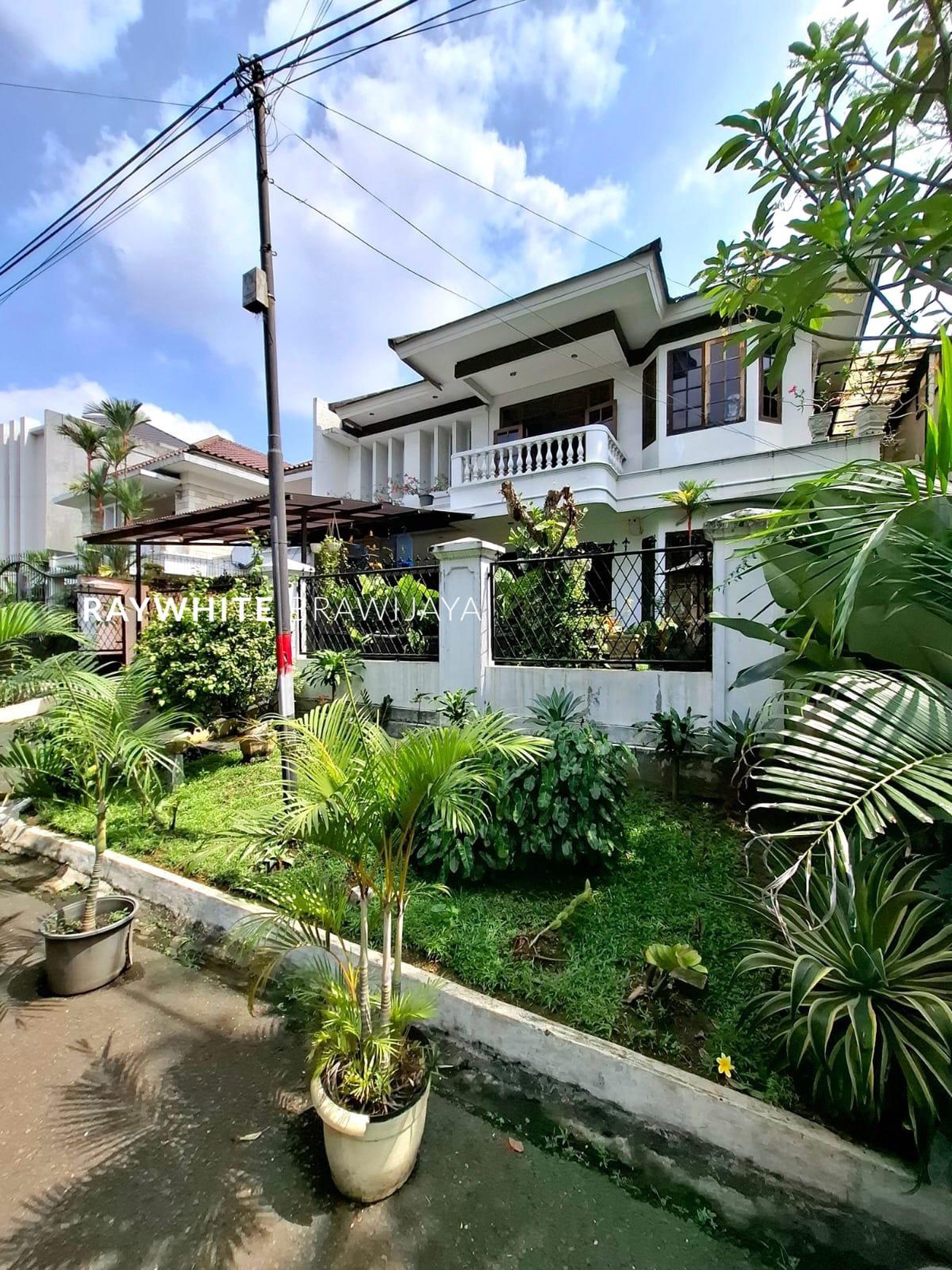 Rumah Classic Siap Huni Area Pondok Indah