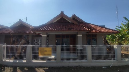 Rumah Tinggal Lokasi Dekat Kampus INSTIPER Depok Sleman 