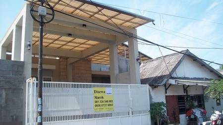 Rumah di Kertomenanggal Surabaya Selatan, Bagus + Terawat, Row Jalan Lebar, Siap Huni, Cocok untuk Rumah Tinggal / Kantor