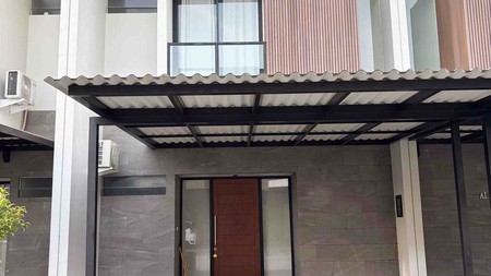 Rumah di Central Park Juanda Sidoarjo, Minimalis, 2 Lantai, Semi Furnished, SIAP HUNI
