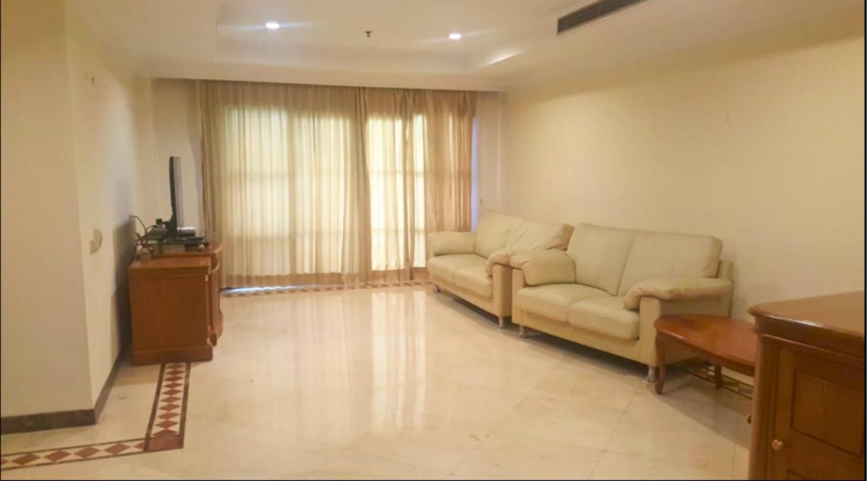 Dijual For Sale Kusuma Chandra Apartment! Location : Senayan Central Business District (SCBD).