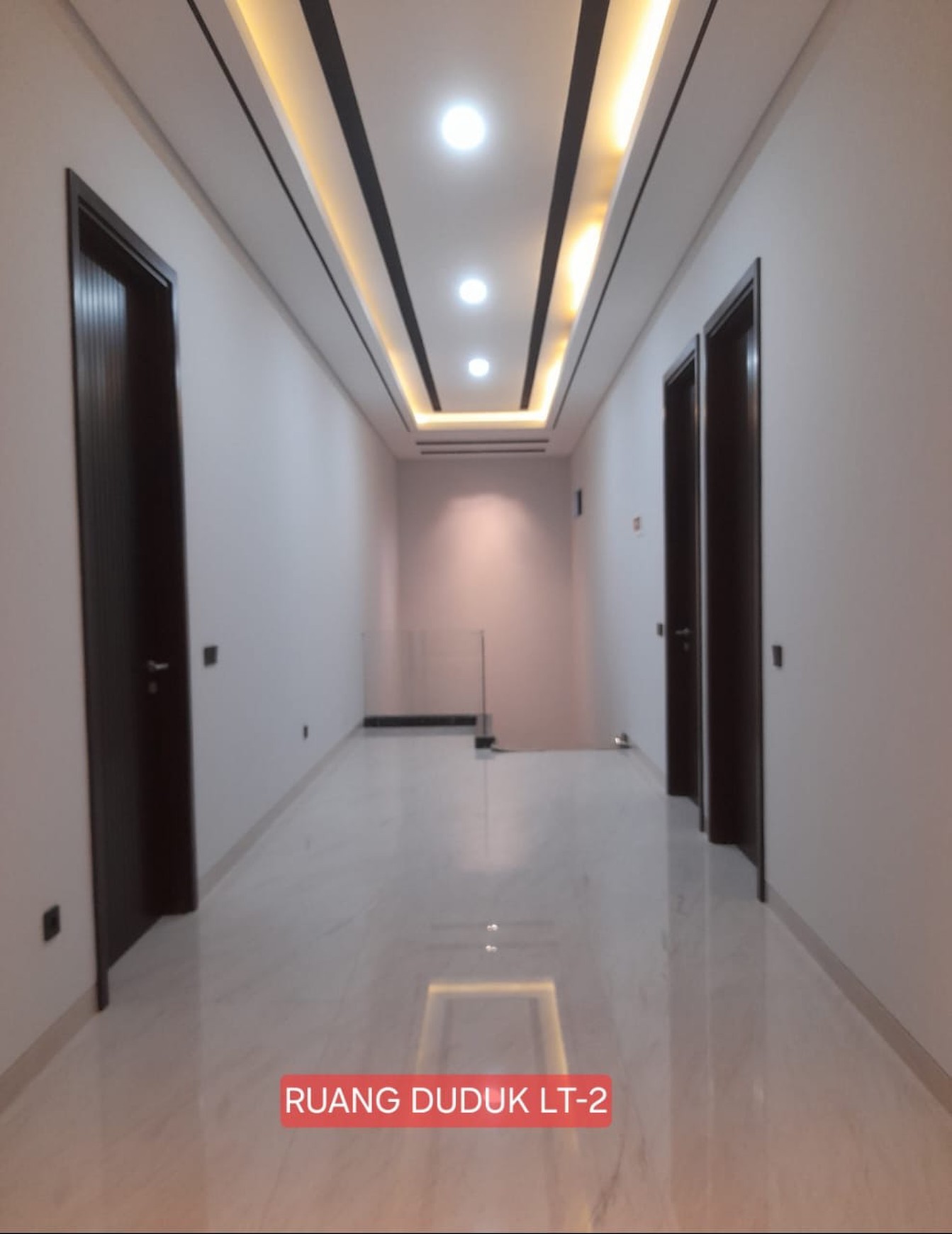 DIJUAL Rumah Mewah di Newton Hill Timur Citraland Surabaya Barat