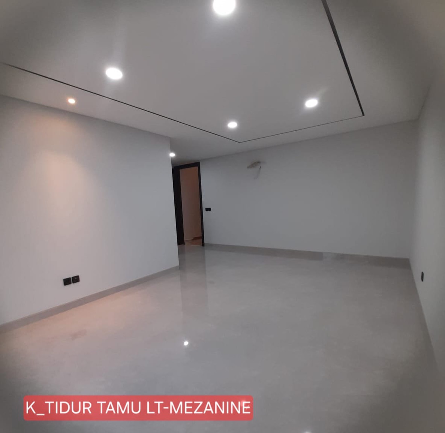 DIJUAL Rumah Mewah di Newton Hill Timur Citraland Surabaya Barat