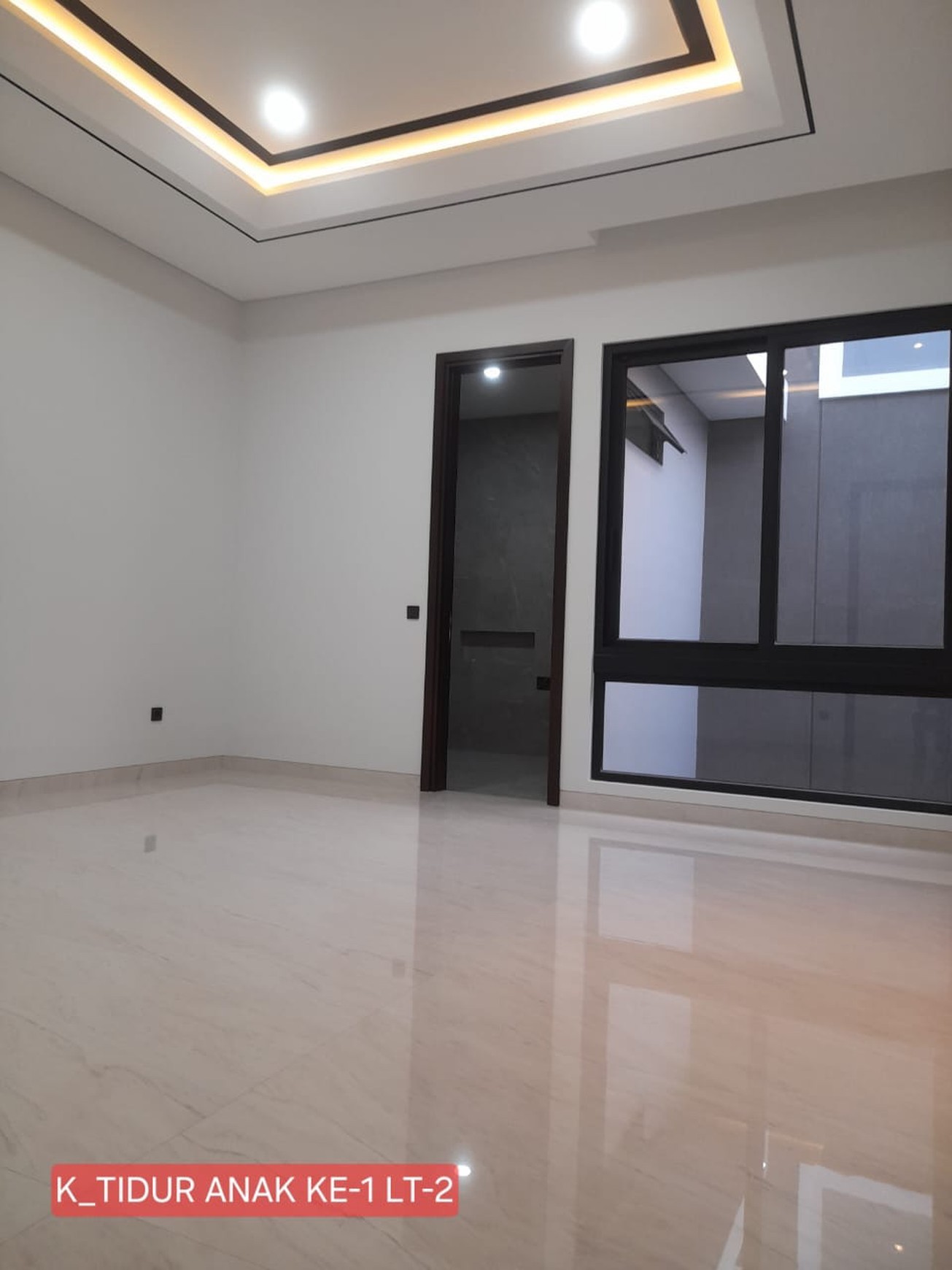 DIJUAL Rumah Mewah di Newton Hill Timur Citraland Surabaya Barat