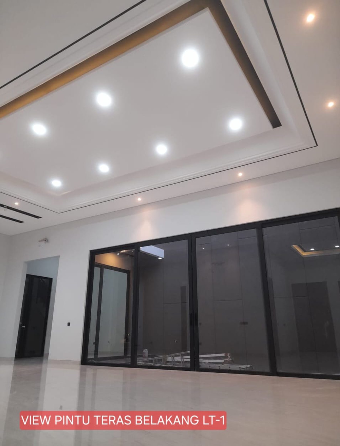 DIJUAL Rumah Mewah di Newton Hill Timur Citraland Surabaya Barat