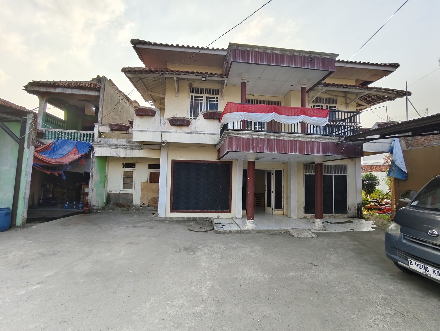 Rumah di Jl. Raya Ciangsana