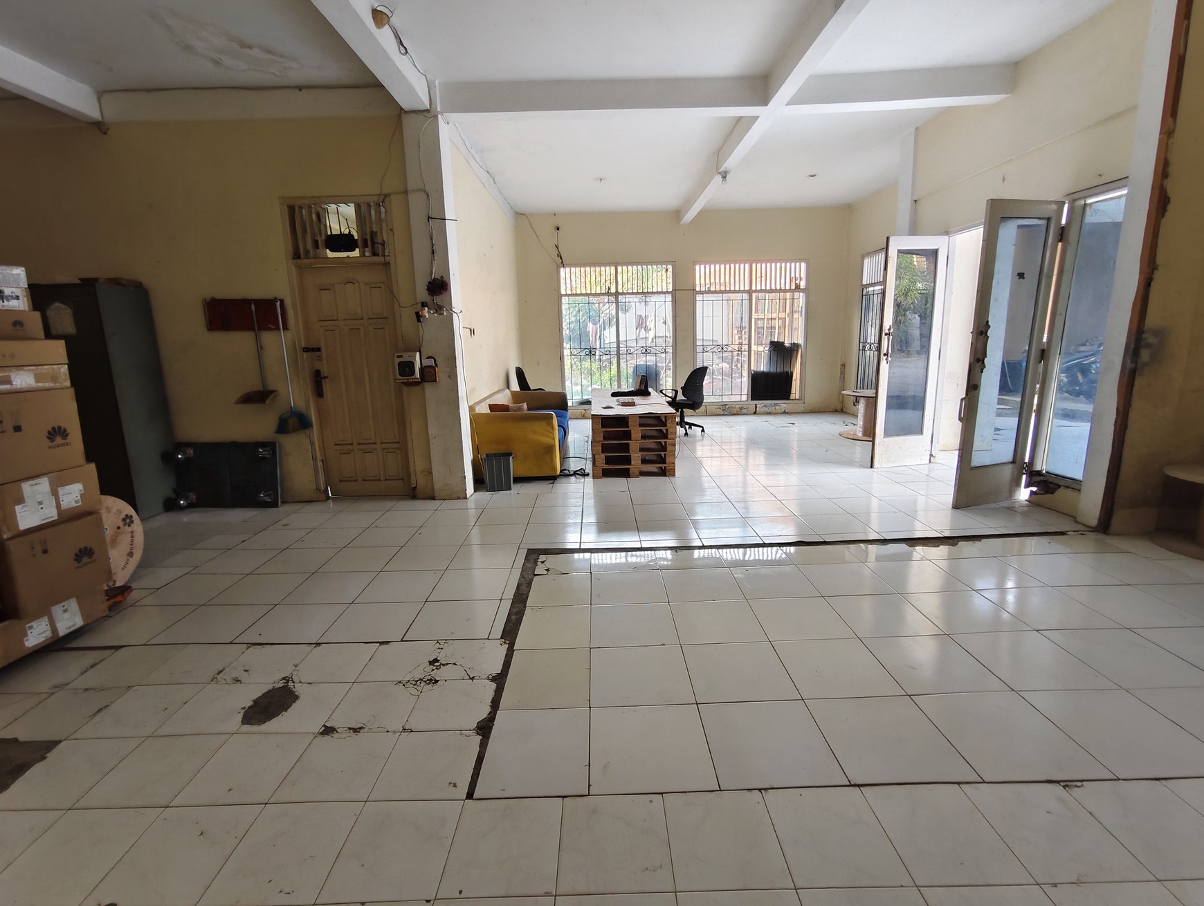 Rumah di Jl. Raya Ciangsana