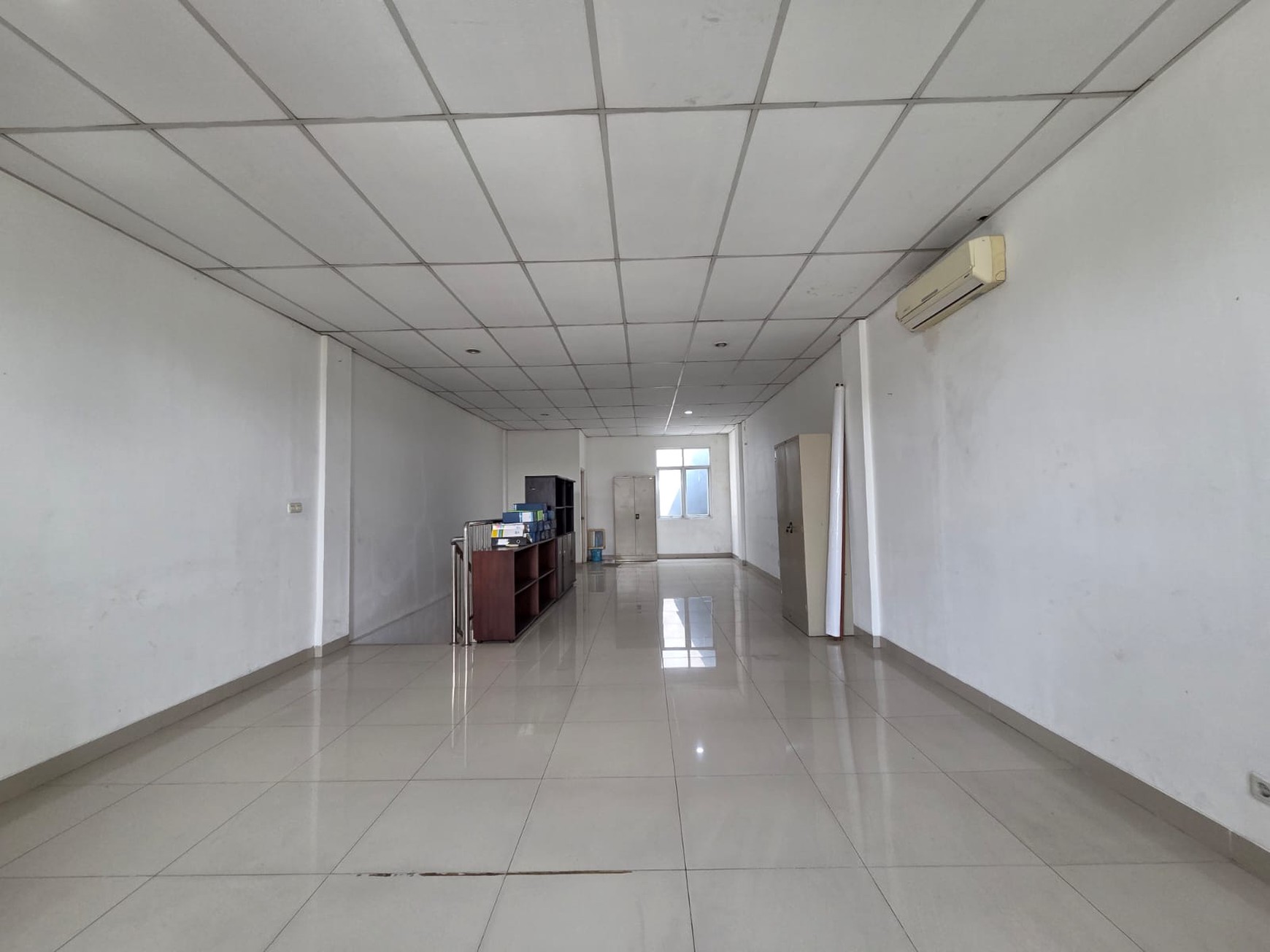 Ruko strategis siap pakai di Veteran Jakarta Selatan