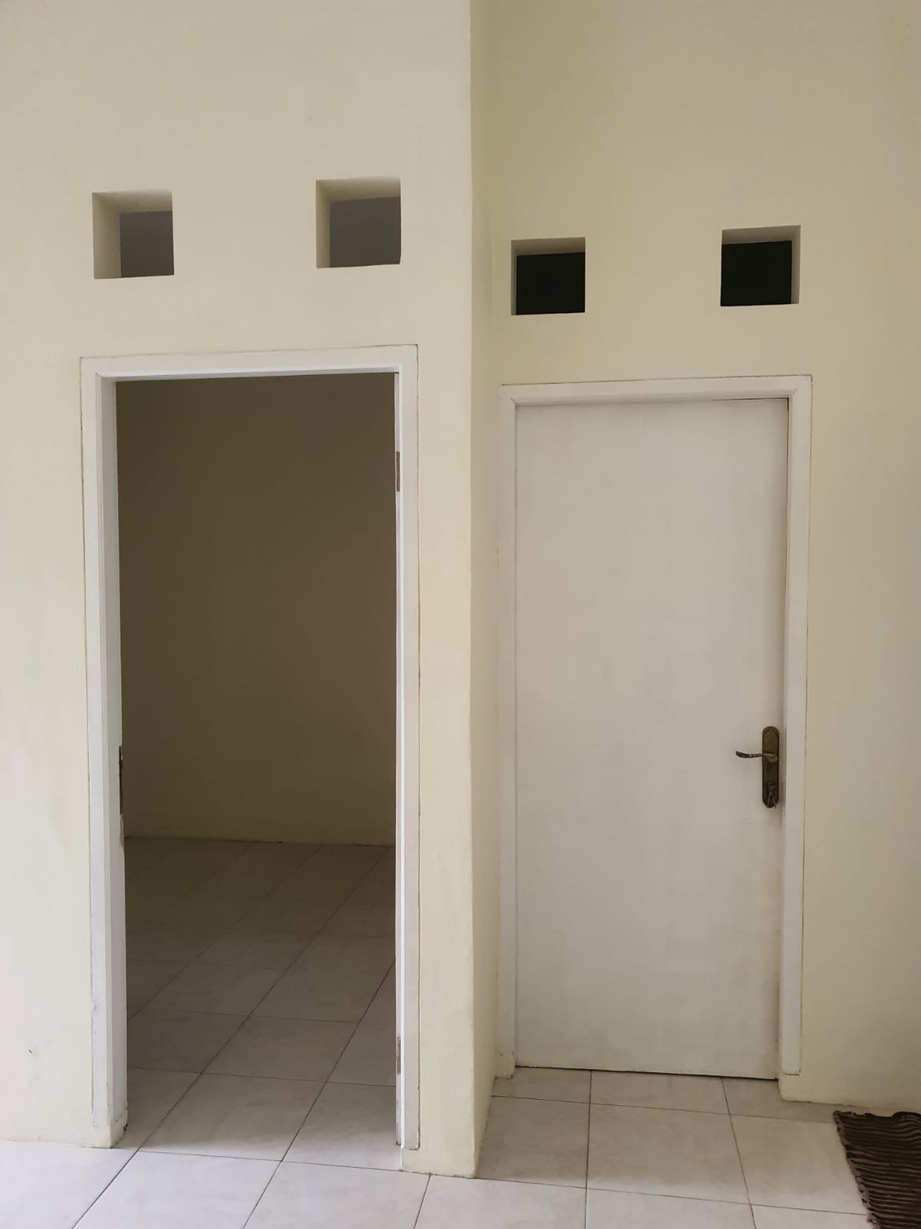 Rumah Bagus Di Komp Perbanas Pondok Ranji Tangerang Selatan