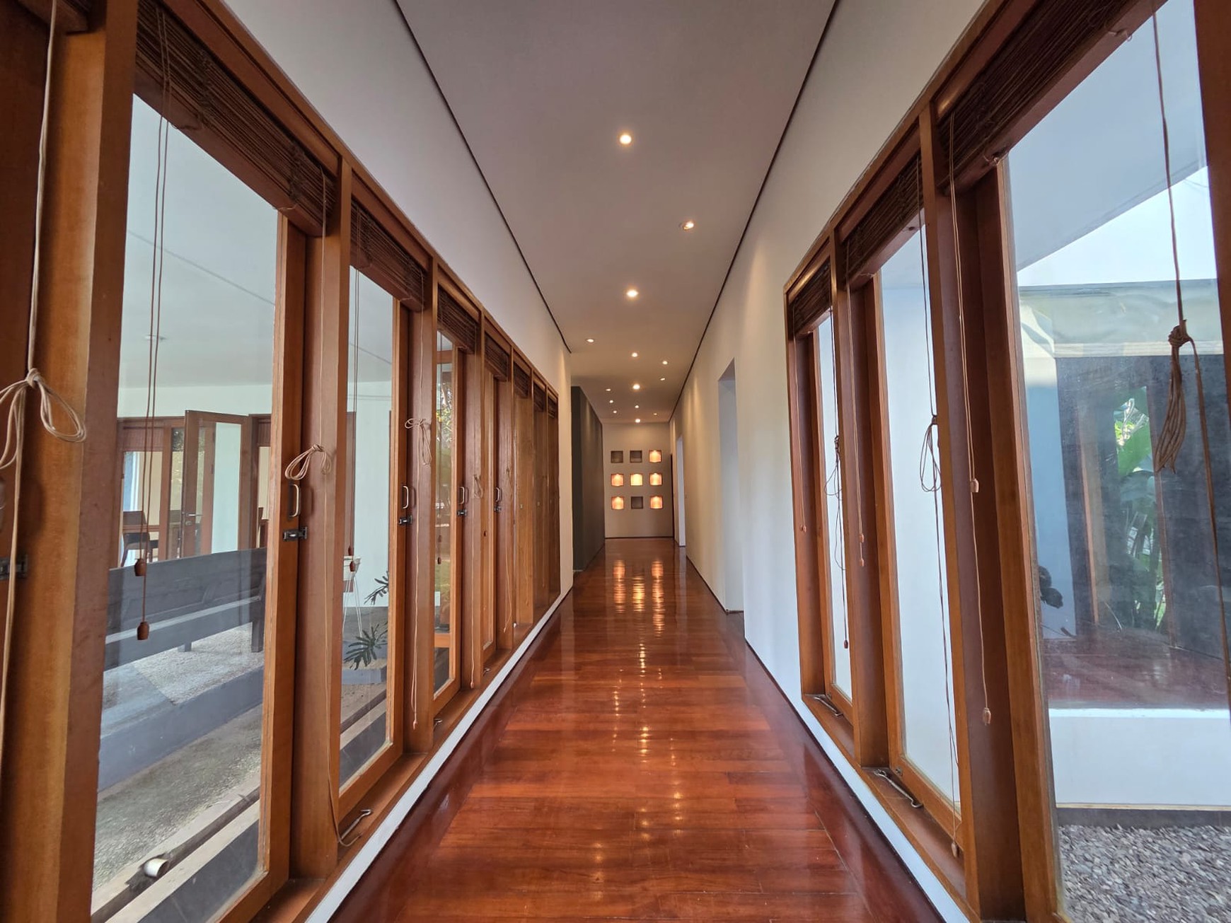 Rumah Mewah dengan lingkungan yang asri di Bintaro Jaya