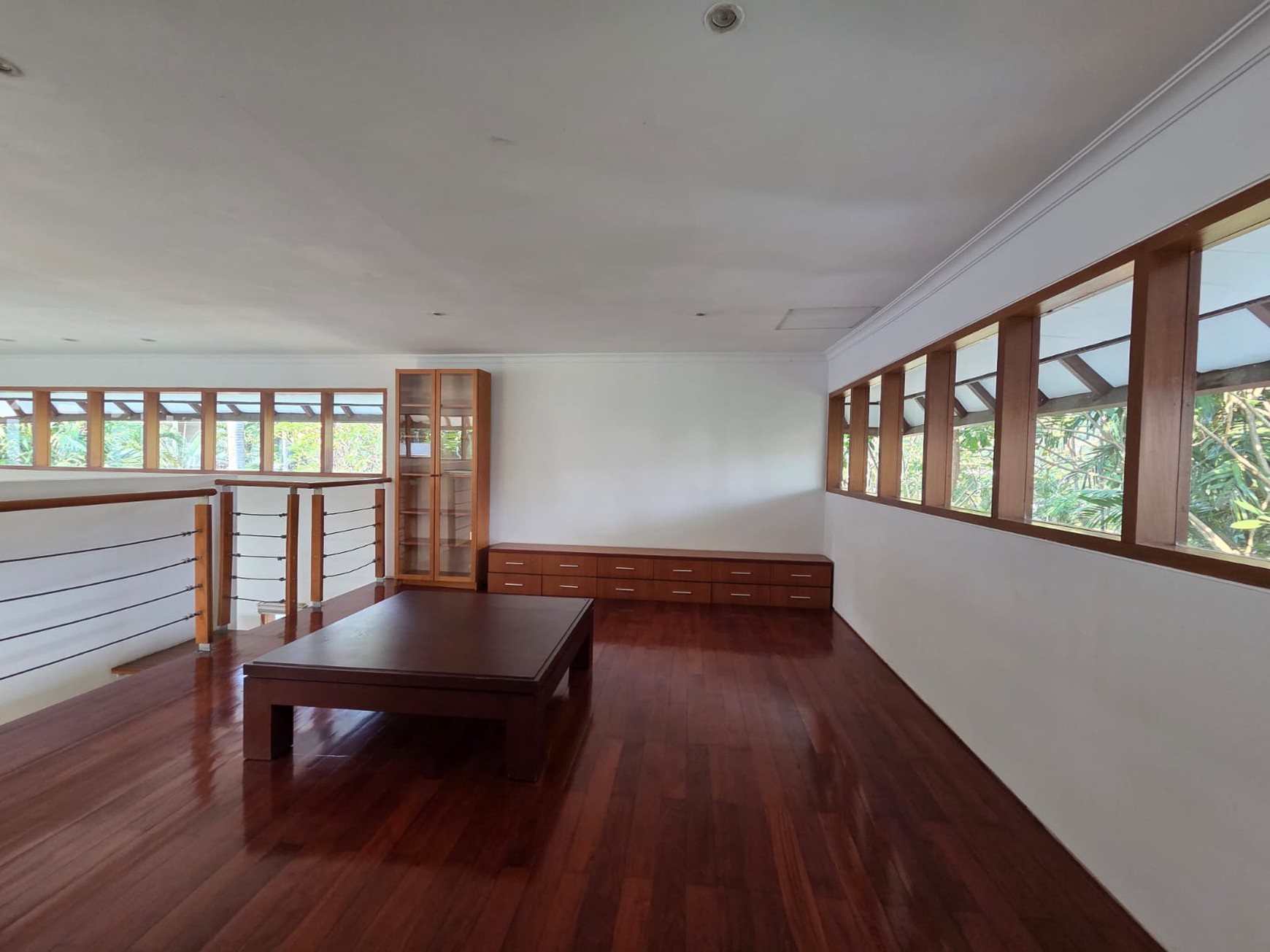 Rumah Mewah dengan lingkungan yang asri di Bintaro Jaya