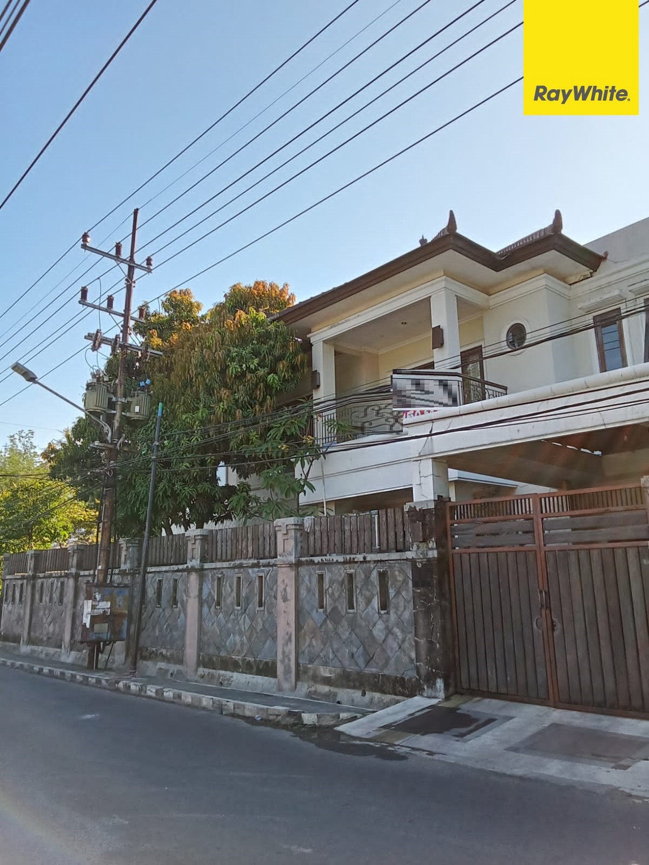 Dijual Rumah 2 lantai di Manyar Rejo Surabaya