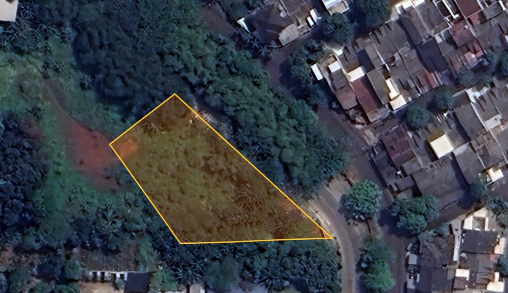 Tanah di pinggir jalan raya Tandon Ciater, TangSel