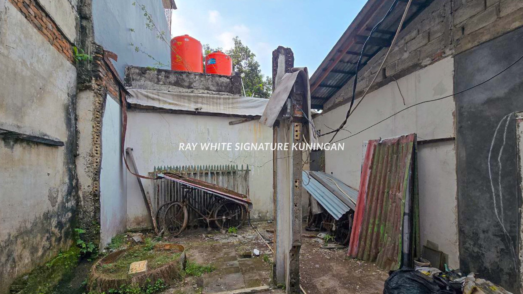Dijual Tanah Dan Bangunan Di Cilandak Barat Lokasi Dekat Fatmawati Raya 