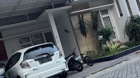 Rumah Siap Huni Dekat Pusat Jombang - Aman, Nyaman, Harga Terjangkau