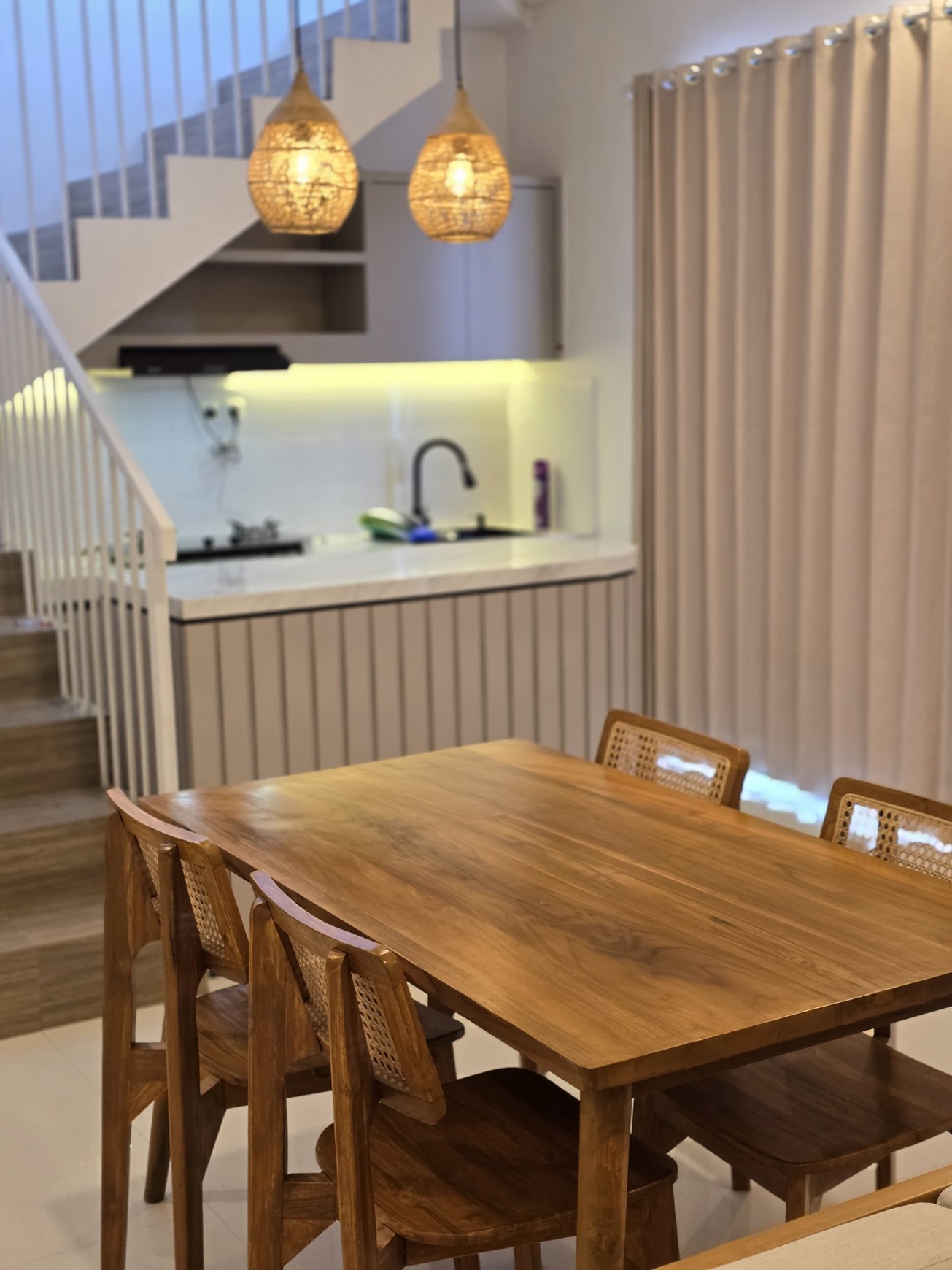 Dijual Villa Mediterania Mewah di Canggu - Hanya 2 KM ke Pantai Berawa!