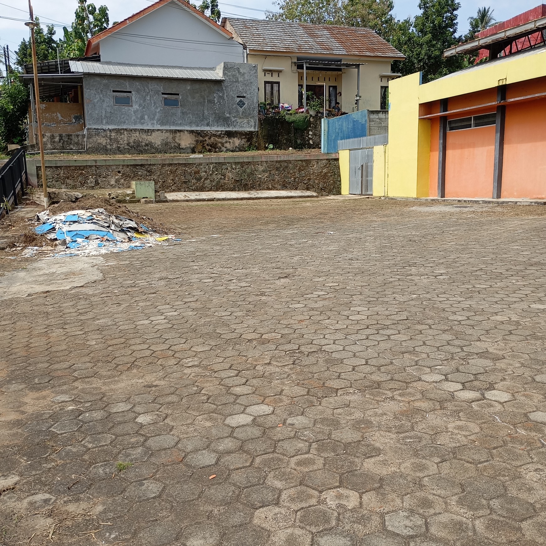dujual lapangan futsal luas 2966 m2