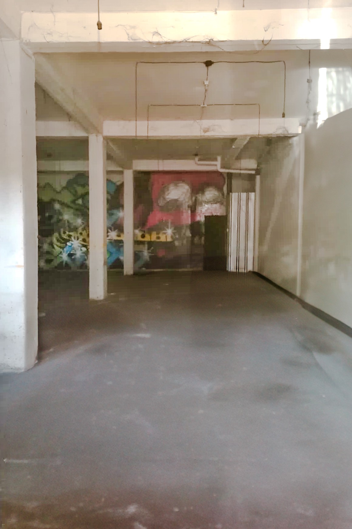 RUKO STRATEGIS JL OTISTA CIPUTAT, DEKAT JALAN TOL, AREA BISNIS JALAN DEWI SARTIKA