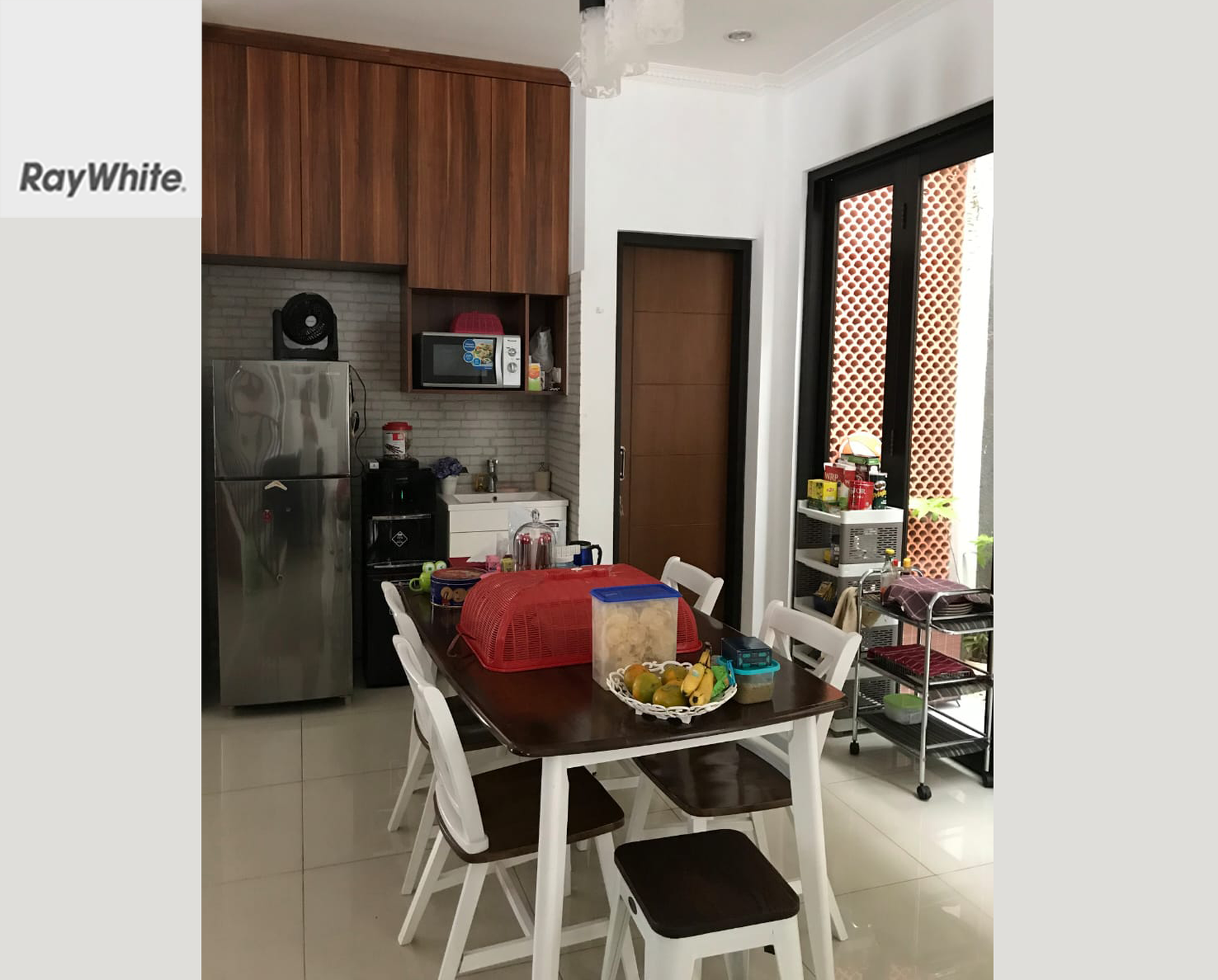 FOR SALE Rumah Bagus 2 Lantai di Pulo Gadung Jakarta Timur