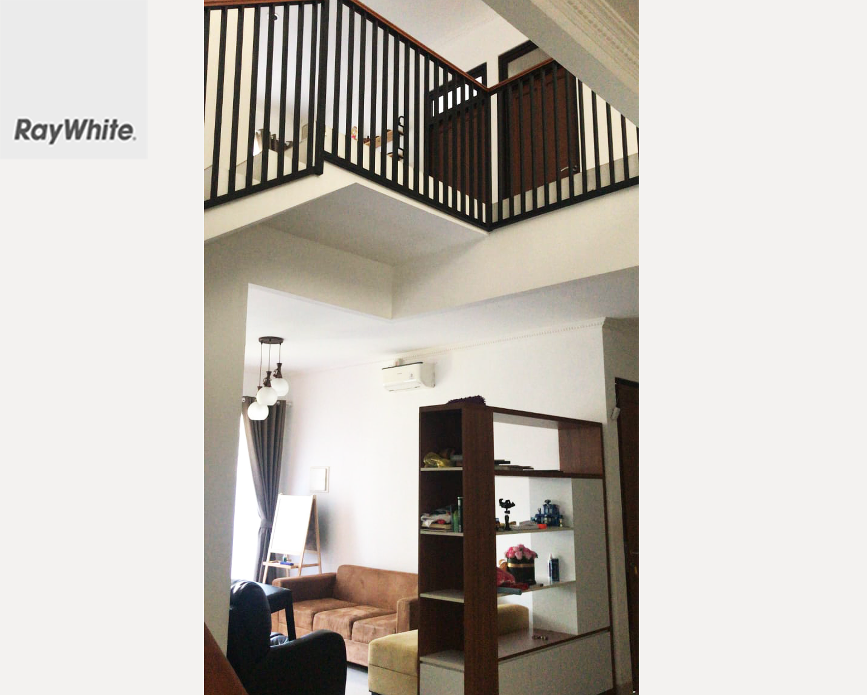 FOR SALE Rumah Bagus 2 Lantai di Pulo Gadung Jakarta Timur