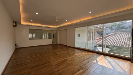BEAUTIFUL HOUSE AT SENOPATI AREA